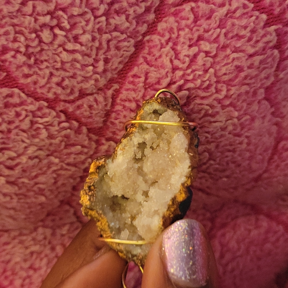 Geode Charm - Picture 4 of 5